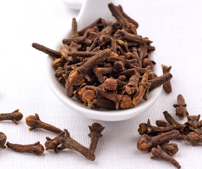 How to Use Cloves for Pain Relief